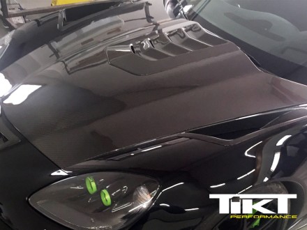TIKT GENUINE CARBON HOOD WITH VENTS FOR C6