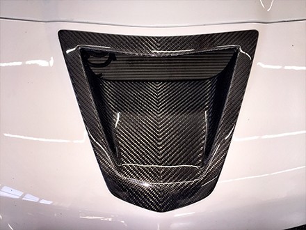TIKT CARBON LUFTEINLASS (RAM AIR) FÜR C6